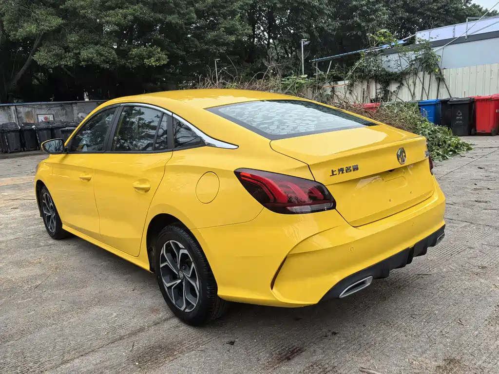 MG5 180 DVVT CVT Youth Luxury
