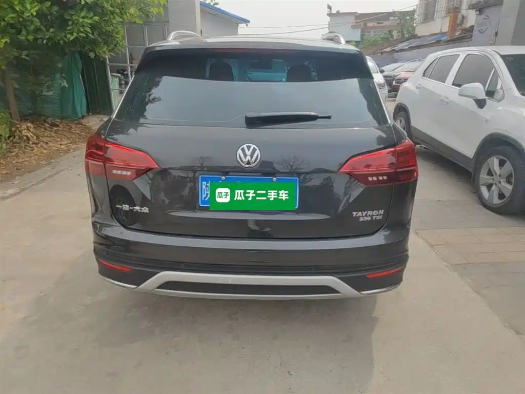 Tayron 330 TSI 2 WD Luxury CN-VI