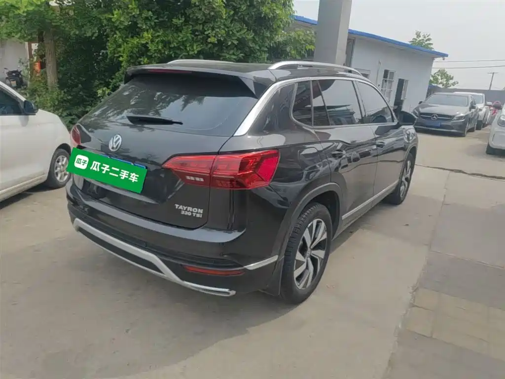 Tayron 330 TSI 2 WD Luxury CN-VI