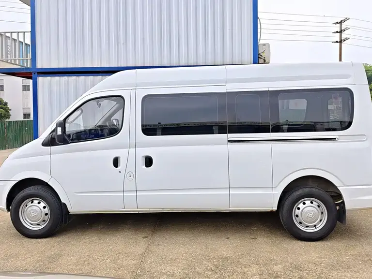 Maxus Xintu V80 2.0 T PLUS Manual Business Travel LWB Mid Roof 9-seat