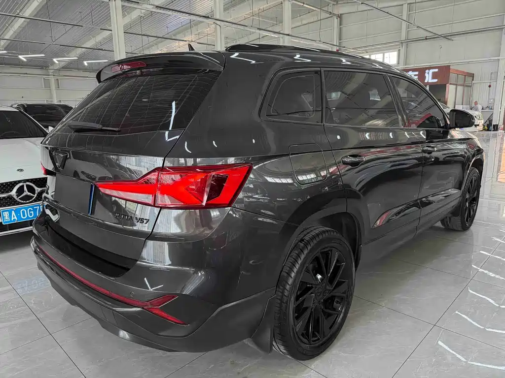 Jetta VS7 Black Sharp 1.4 T Auto Joy Pro