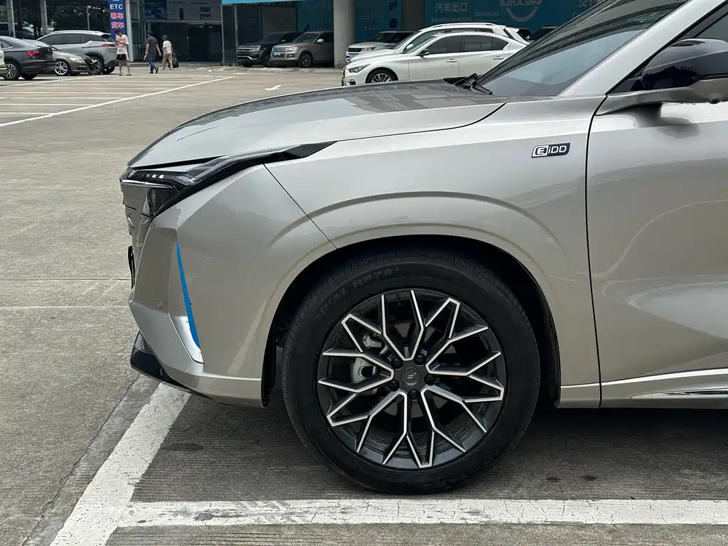Changan Oshan Z6 NEV Smart Electric iDD 150 KM Flagship PLUS