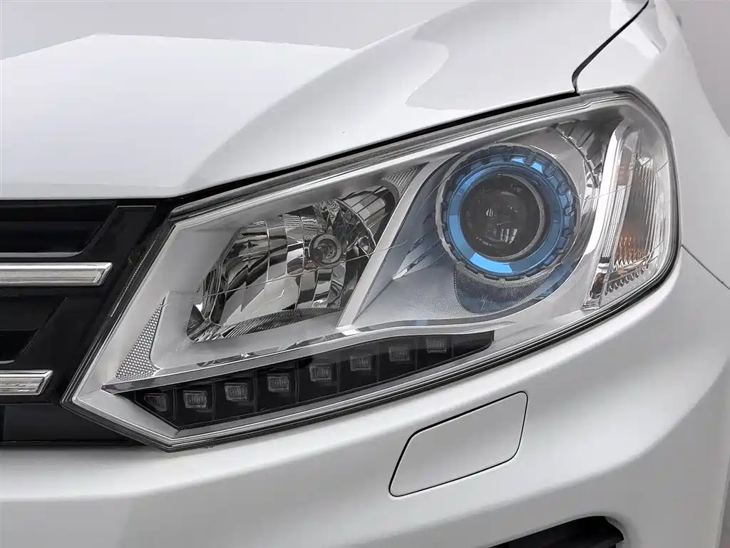Zotye T600 众泰T600 2015款 1.5 T 手动豪华型