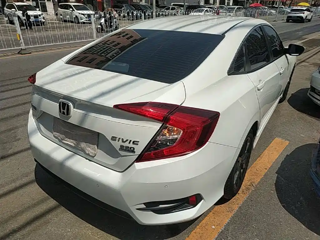 Civic 220 TURBO CVT Power Motion CN-VI
