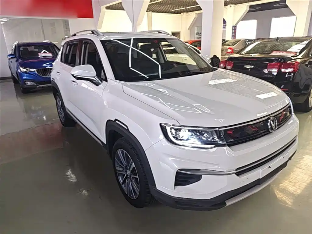 Changan CS35 PLUS 1.4 T DCT Connected Blue Whale