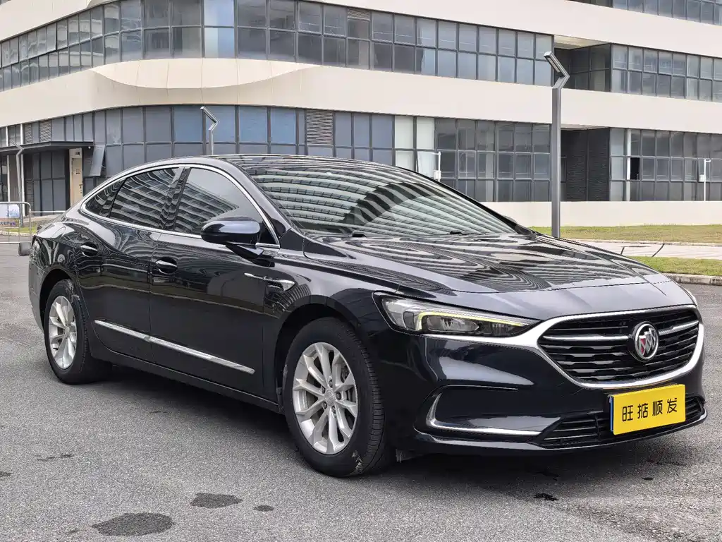 LaCrosse 552 T Luxury