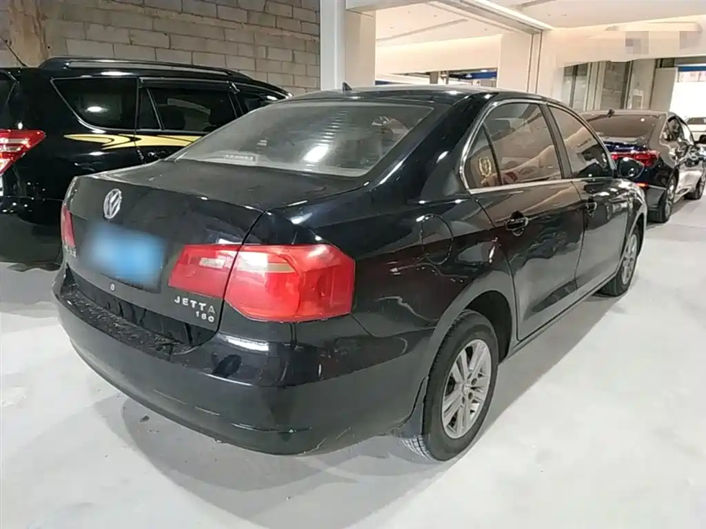 Jetta 1.6 L Manual Fashion