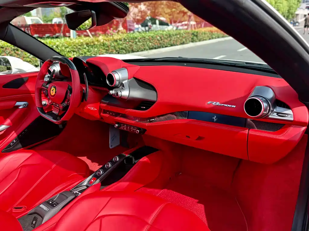 Ferrari F8 Spider 3.9 T V8