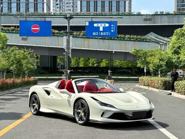 Ferrari F8 Spider 3.9 T V8