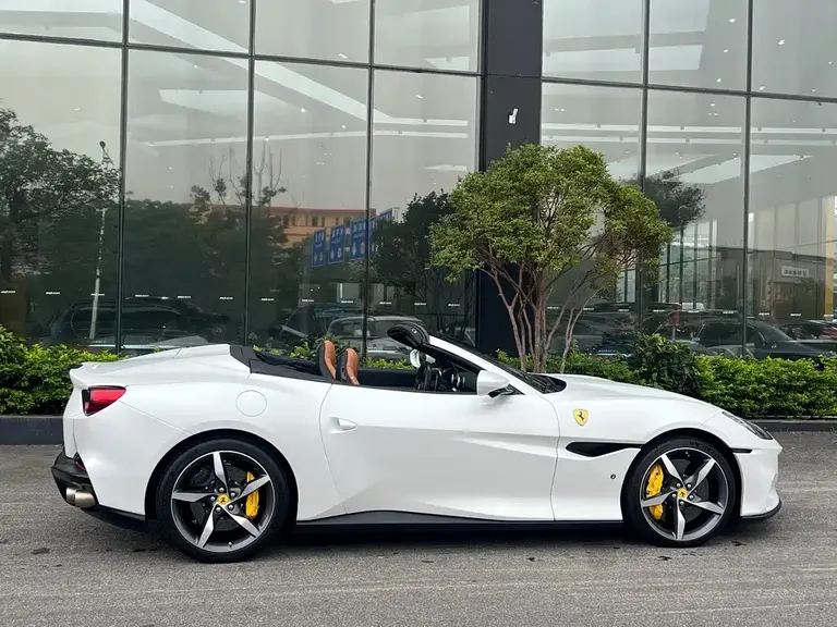 Ferrari Portofino 3.9 T M