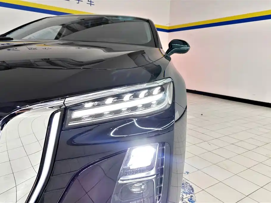 Hongqi H5 1.5 T DCT Connected Flagship Charm