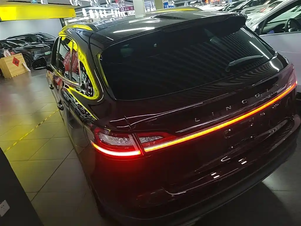 Nautilus (Import) 2.0 T 2 WD Premium CN-VI