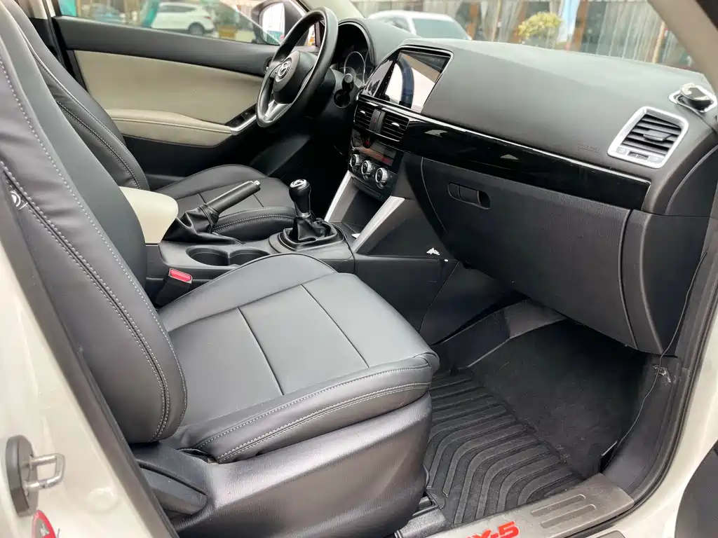 Mazda CX-5 2.0 L Manual 2 WD Comfort