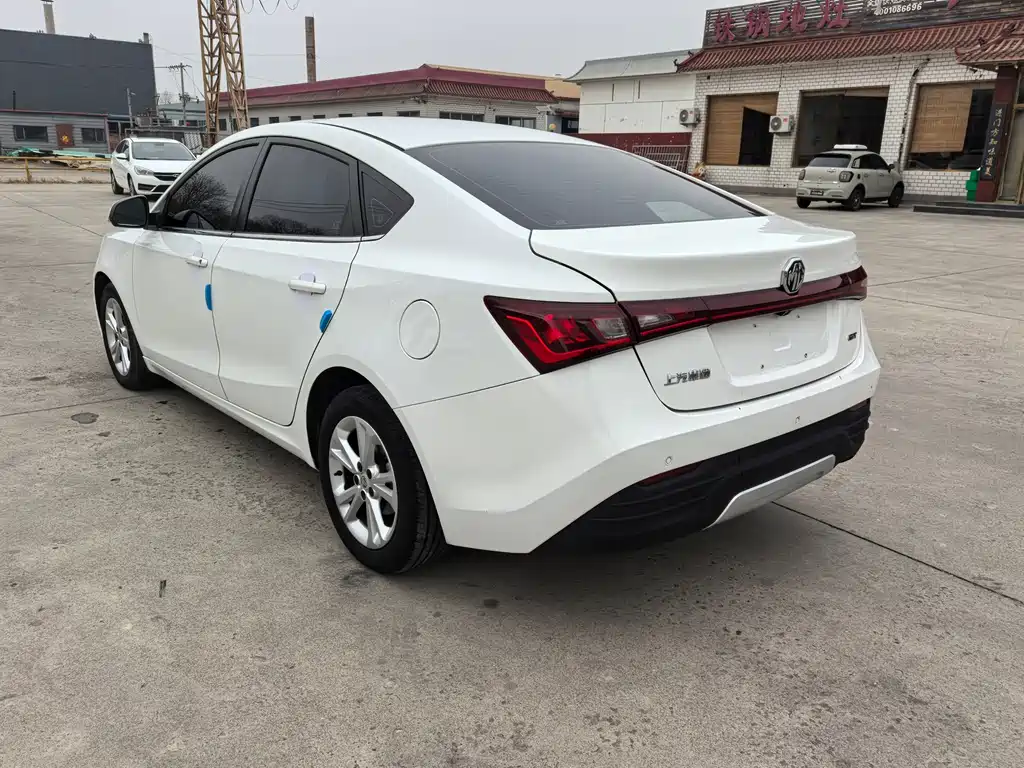 Ruixing 1.5 L Auto Value Luxury