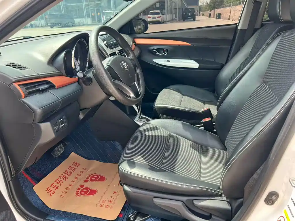 YARiS L Zhixuan YARiS L 致炫 2016款 1.5 G 自动劲速天窗版