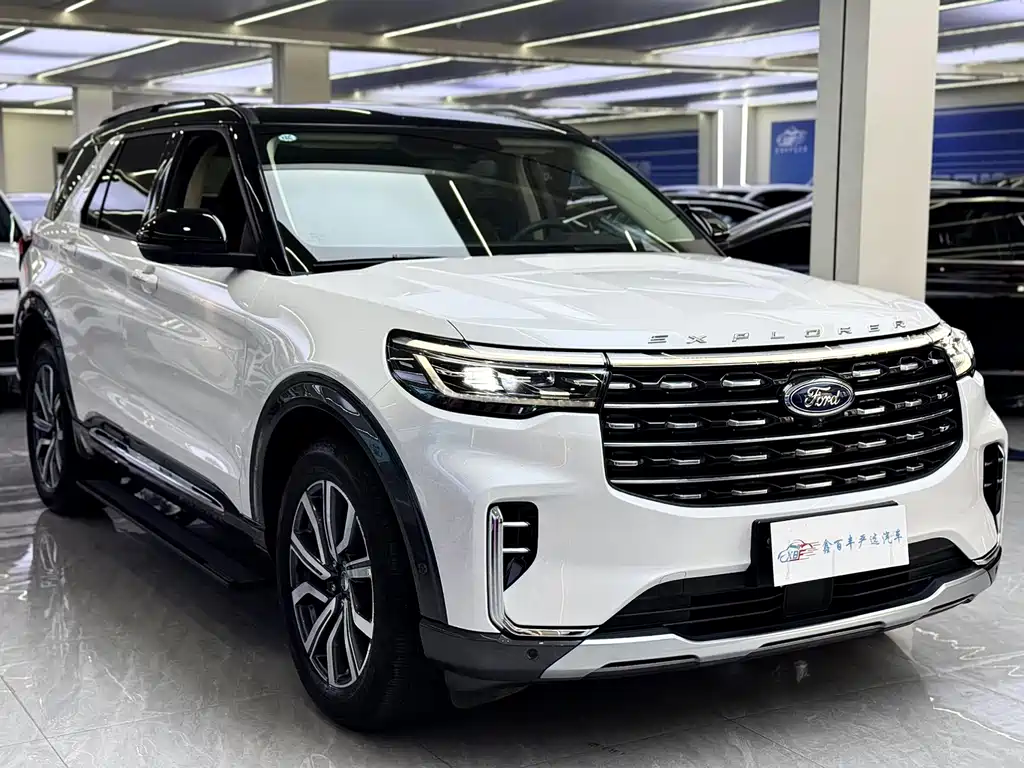 Explorer EcoBoost 285 4 WD Titanium 7-seat
