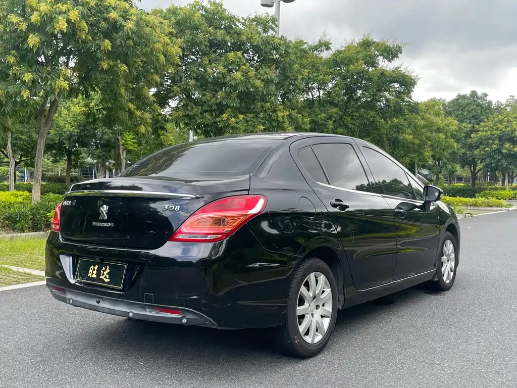 Peugeot 308 Pleasure Classic 1.6 L Auto Style