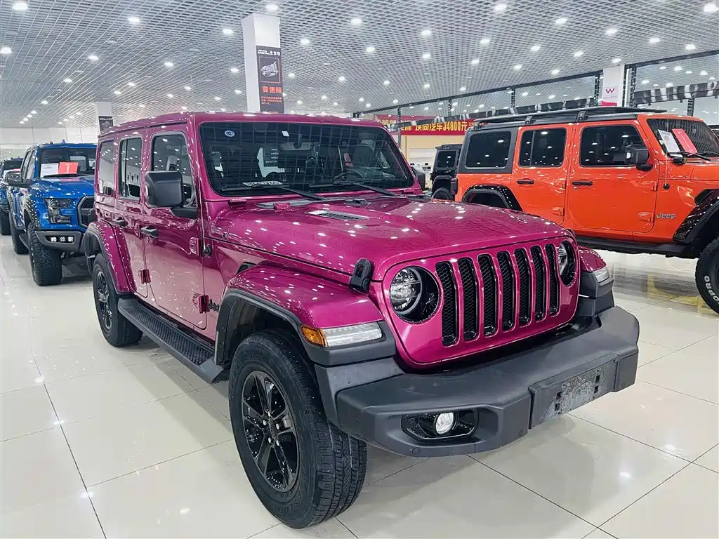 Wrangler 牧马人 2022款 2.0 T 高地巴哈马沙滩粉特别版