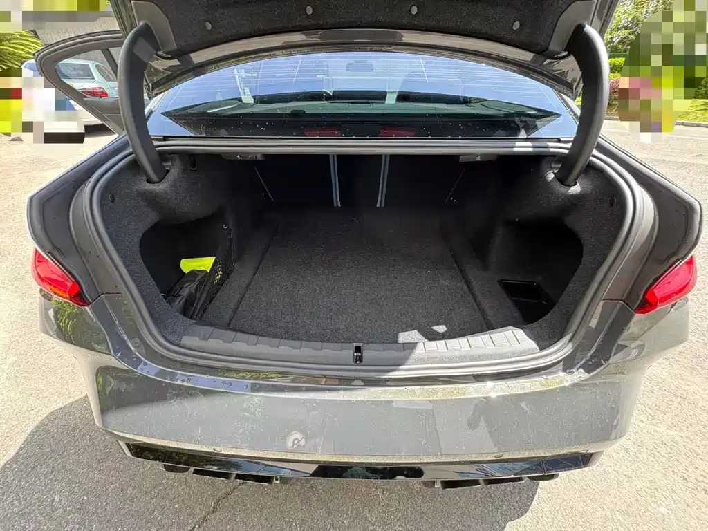 BMW M3 M3 4-door Sedan M xDrive Thunder