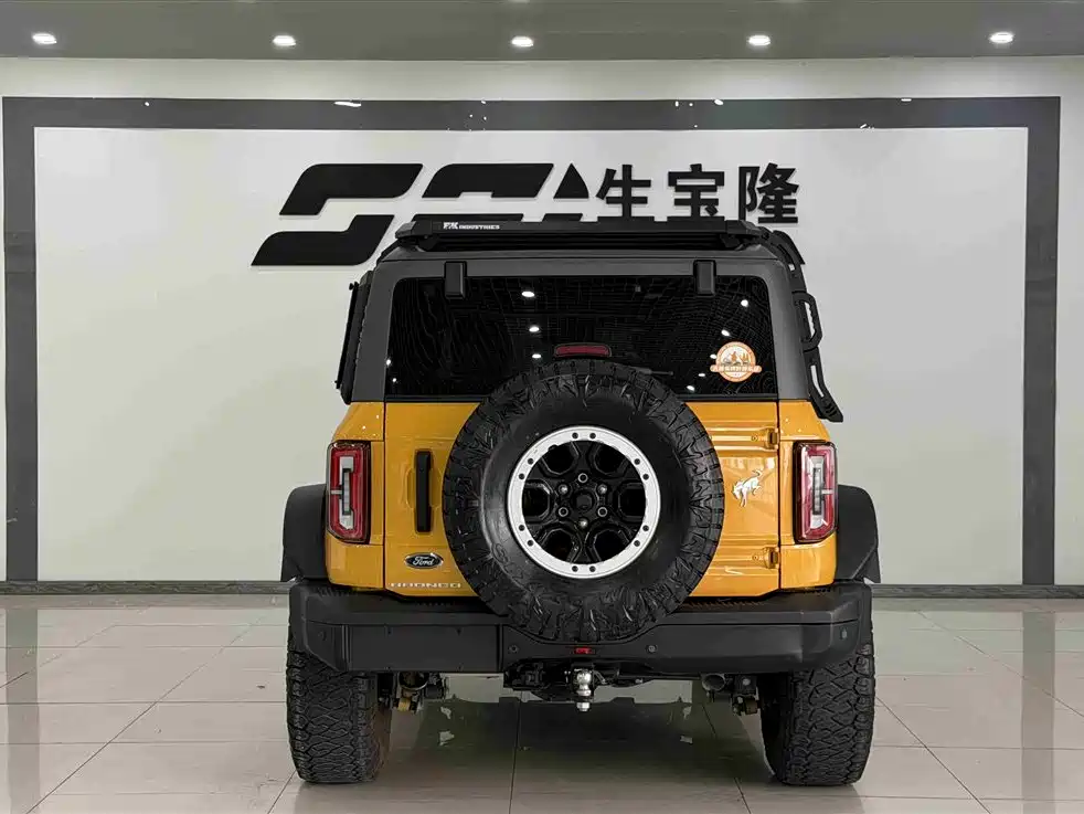 Ford Bronco 2.3 T Long Beach Bigfoot Offroad
