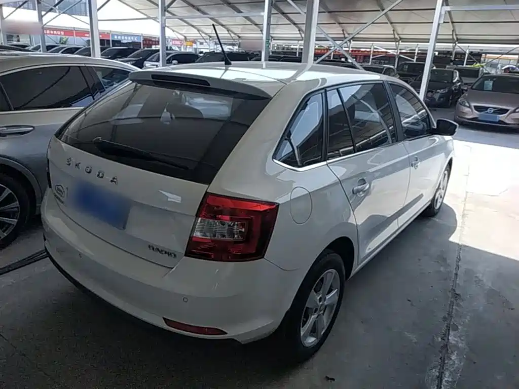 Rapid Spaceback 昕动 2019款 改款 1.5 L 自动舒适版 国V
