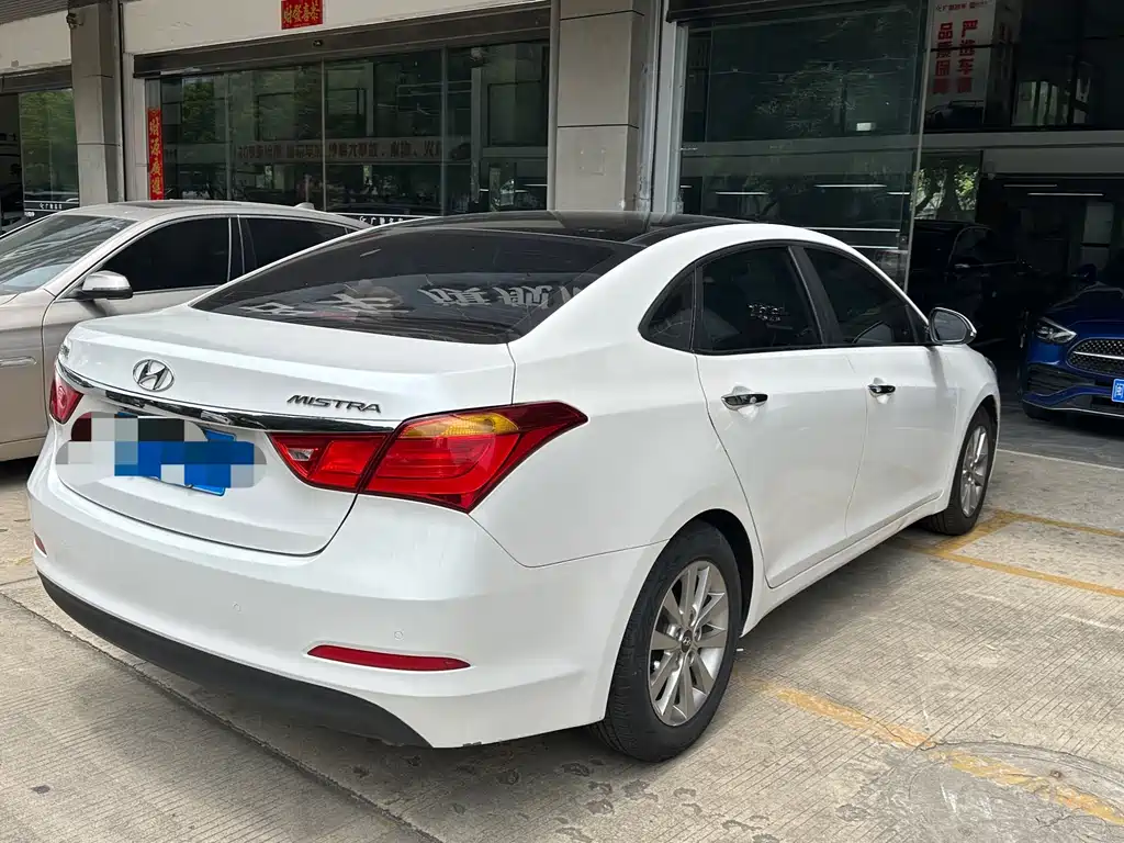 Mistra 1.8 L Auto Intelligent GLS