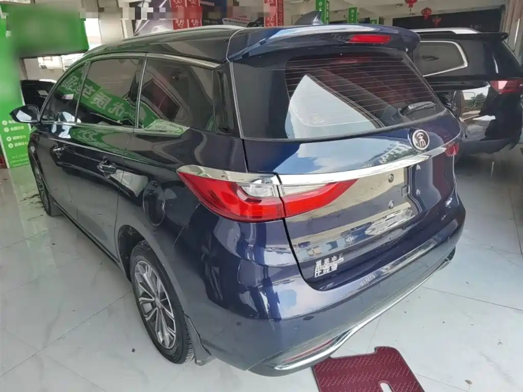 Song MAX 1.5 T Auto Connected Wise Comfort Sunroof 6-seat CN-VI