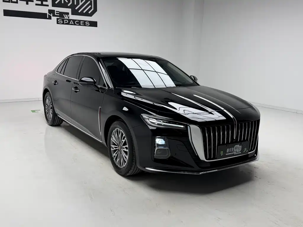 Hongqi H5 2.0 T Auto Connected Flagship Enjoyment