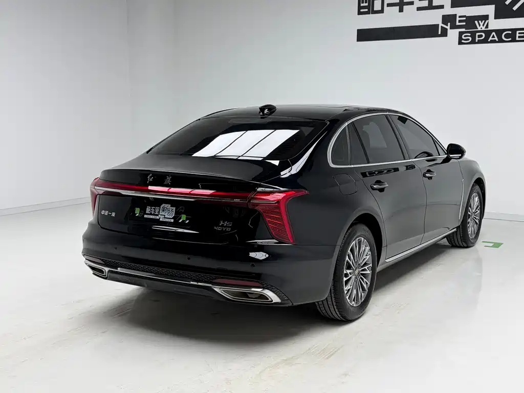 Hongqi H5 2.0 T Auto Connected Flagship Enjoyment