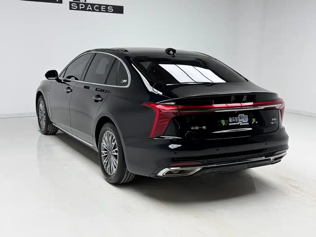 Hongqi H5 2.0 T Auto Connected Flagship Enjoyment
