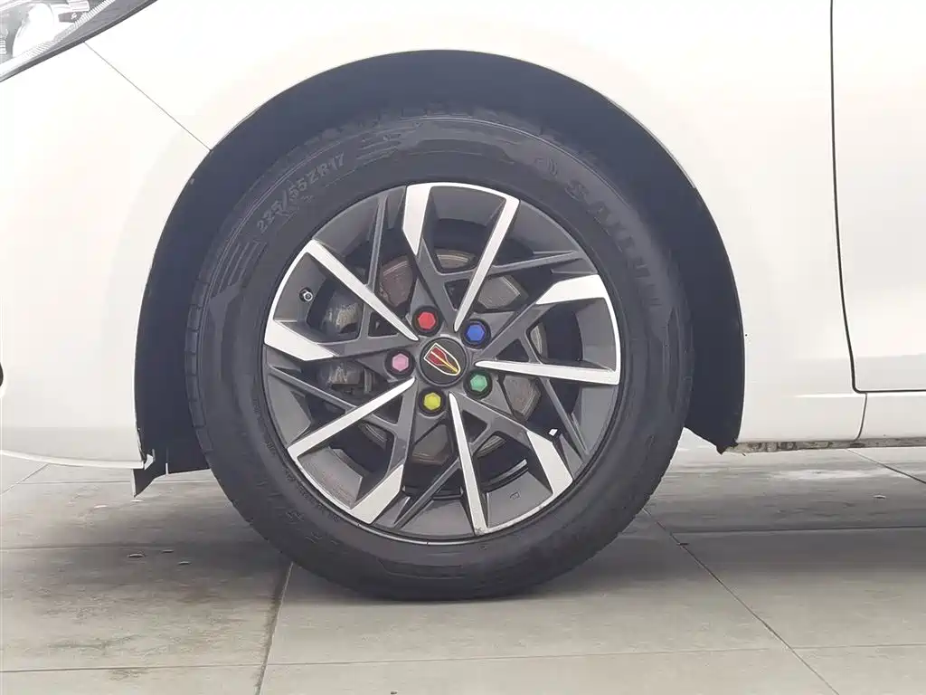 Hongqi H5 1.5 T DCT Flagship Charm