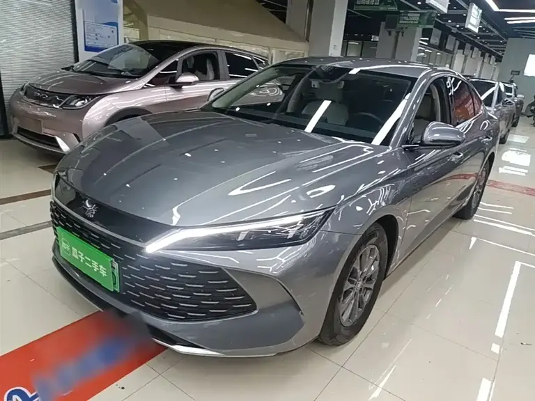 BYD Qin L DM-i 80 KM Leading