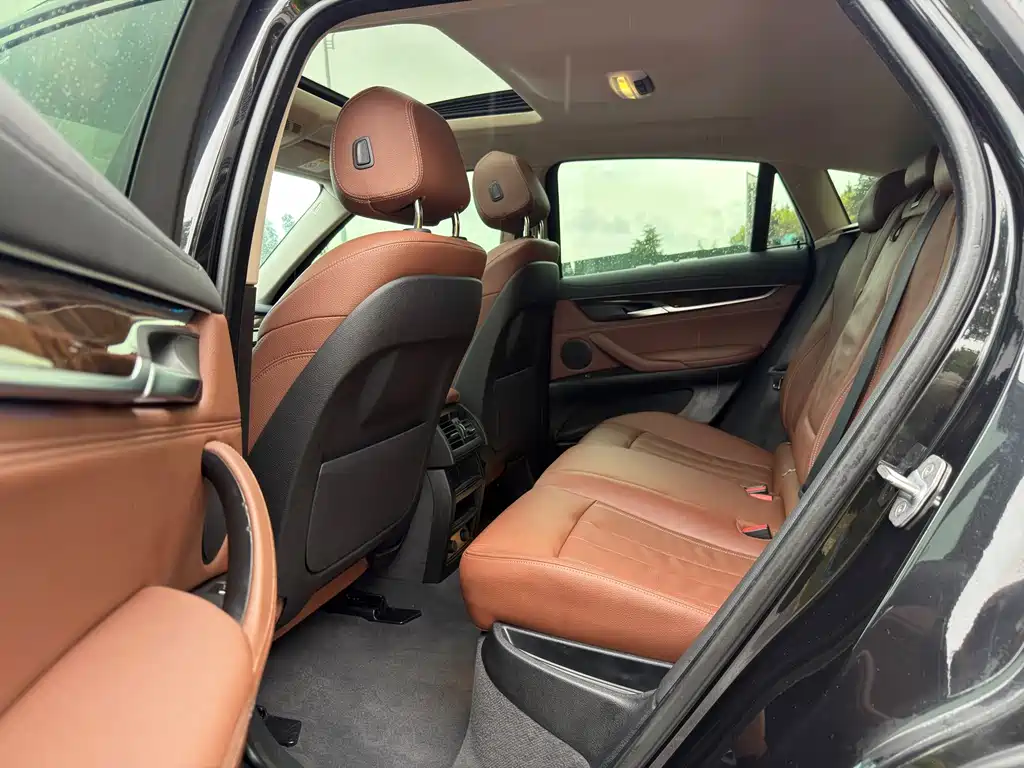 BMW X6 xDrive28 i