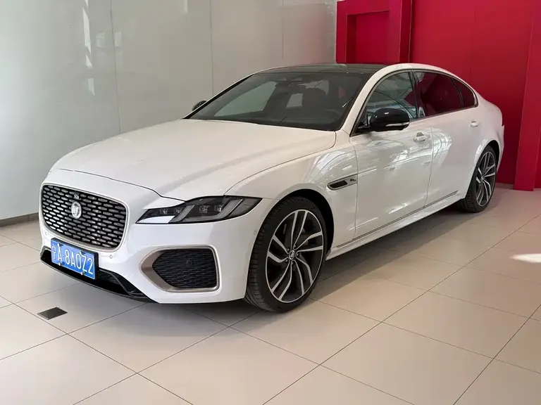 Jaguar XFL 2.0 T P300 4 WD Flagship Sport Gilt