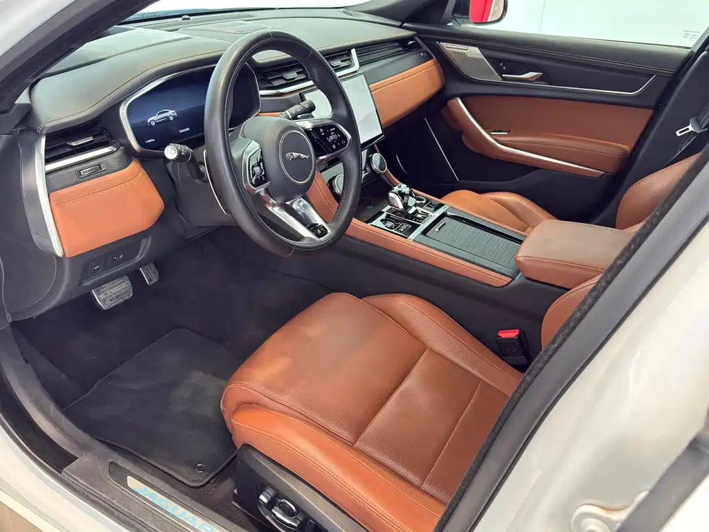 Jaguar XFL 2.0 T P300 4 WD Flagship Sport Gilt