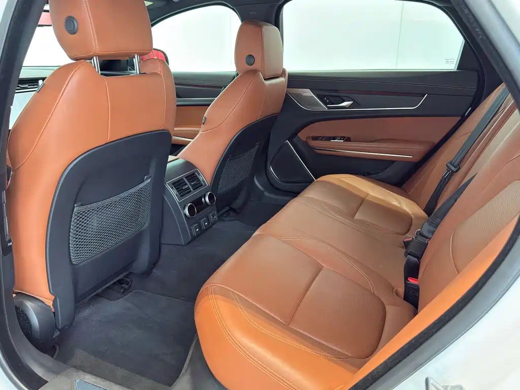 Jaguar XFL 2.0 T P300 4 WD Flagship Sport Gilt