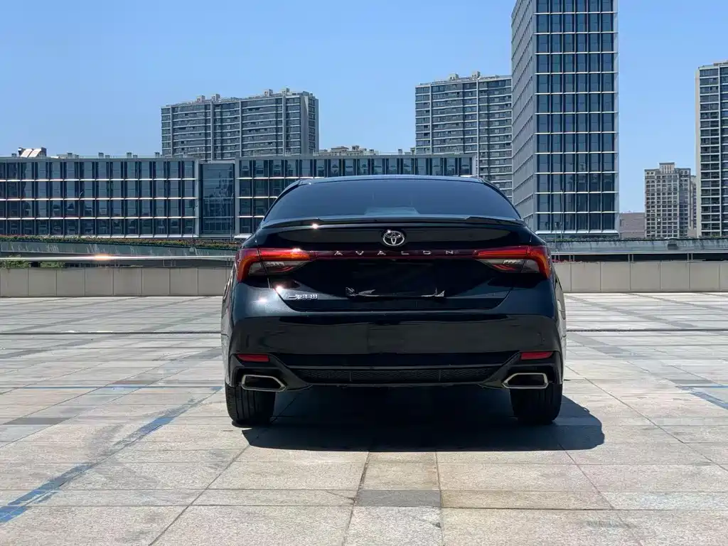 Avalon 2.5 L Luxury