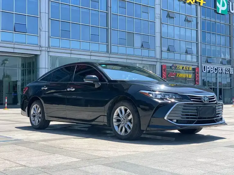 Toyota Avalon 2.5 L Luxury