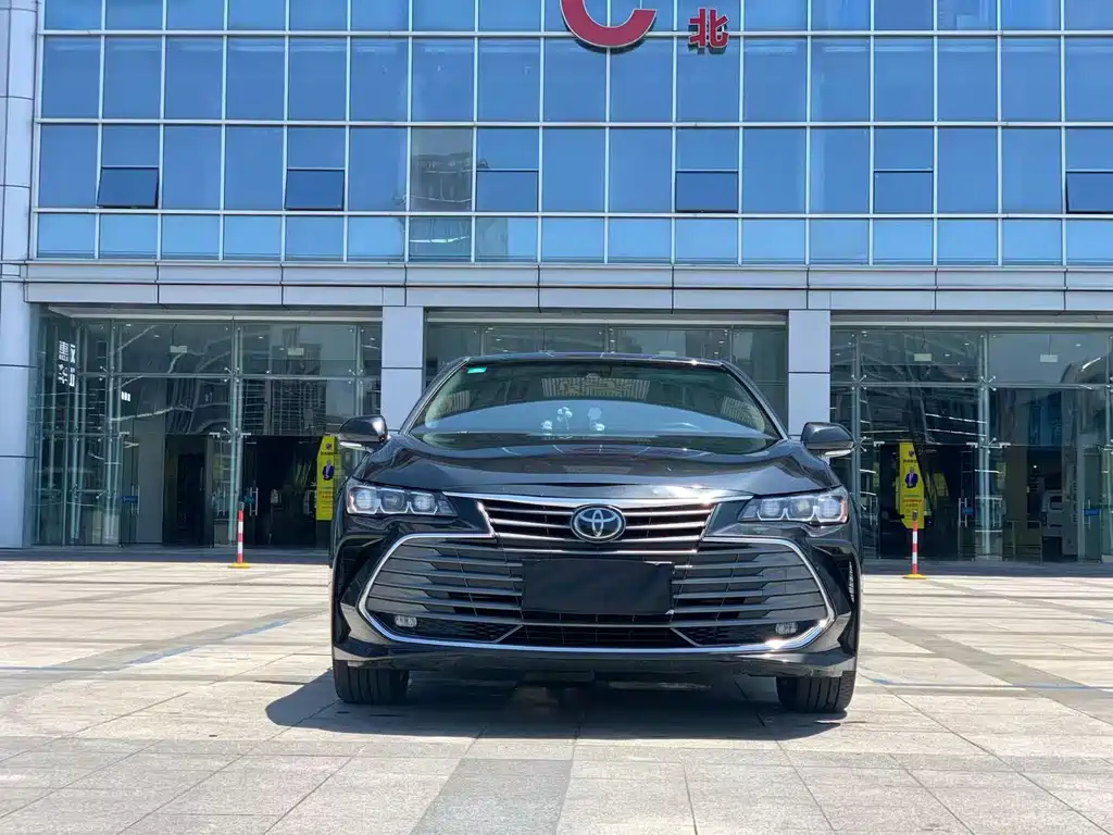 Avalon 2.5 L Luxury