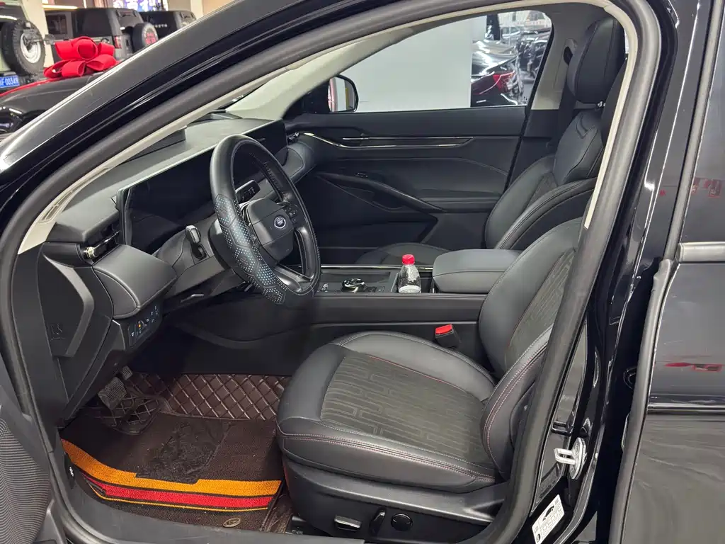 Mondeo 蒙迪欧 2023款 1.5 T E-混动 豪华型