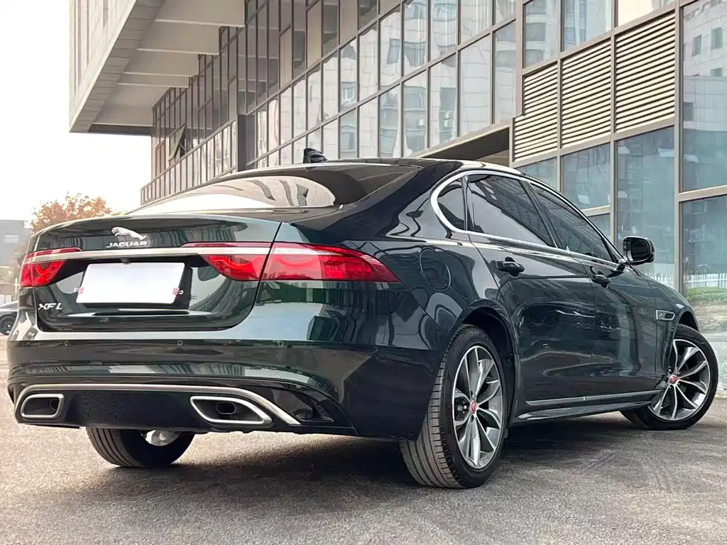 Jaguar XFL XFL 2.0 T P250 2 WD Elite Sport