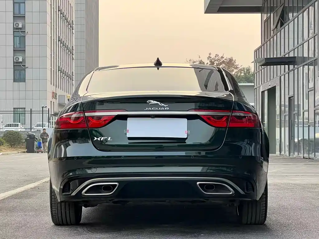 Jaguar XFL XFL 2.0 T P250 2 WD Elite Sport