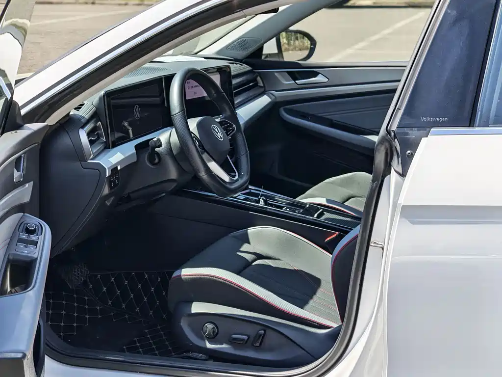 Lamando Lamando L 280 TSI DSG Spicy Cool