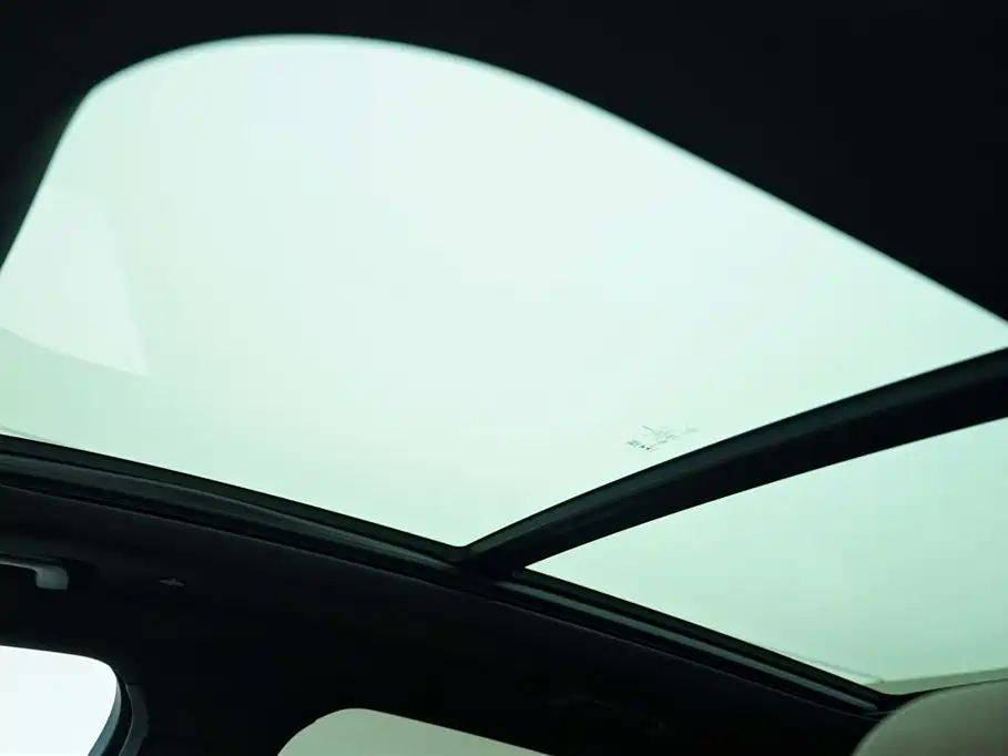 Nautilus 2.7 T 4 WD Honor Shine