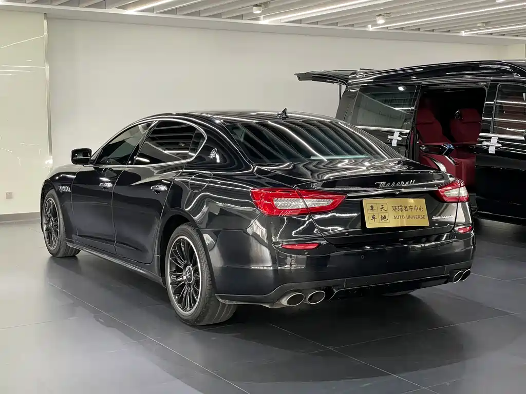 Quattroporte 3.0 T Standard