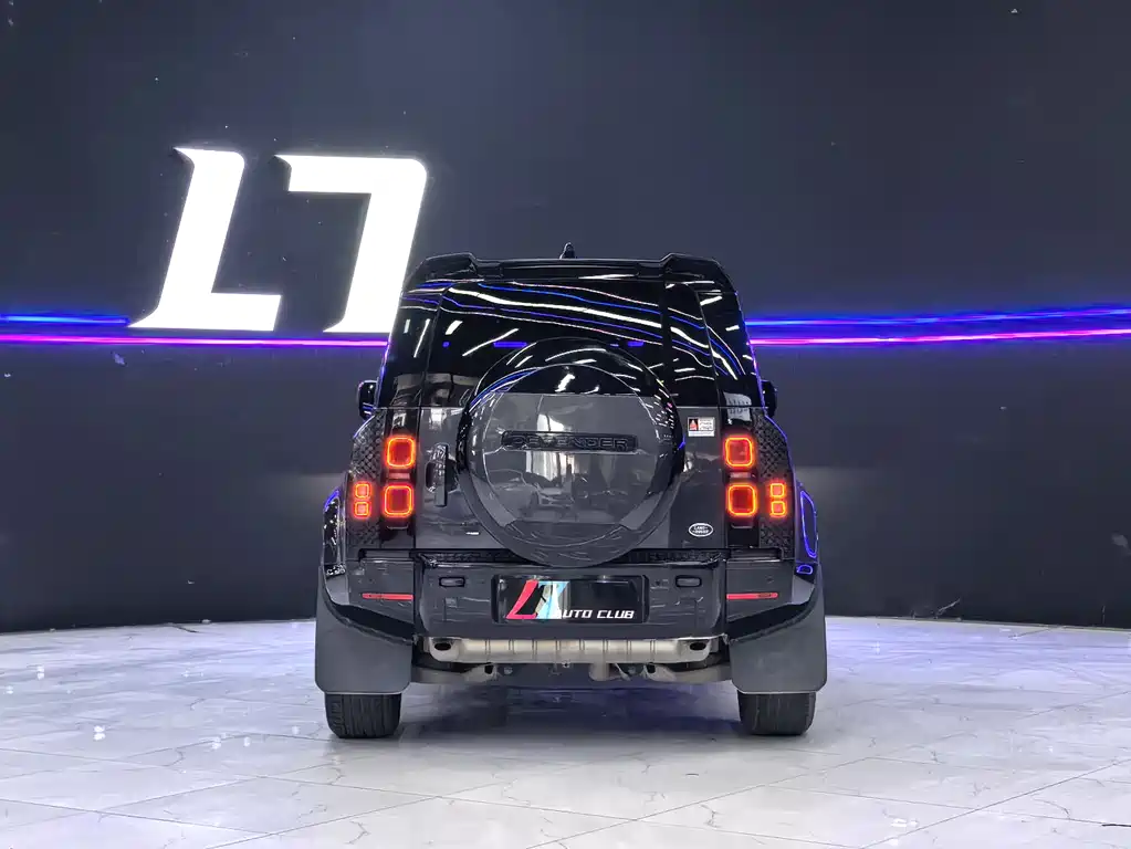 Land Rover Defender 110 3.0 T P400 X-DYNAMIC HSE
