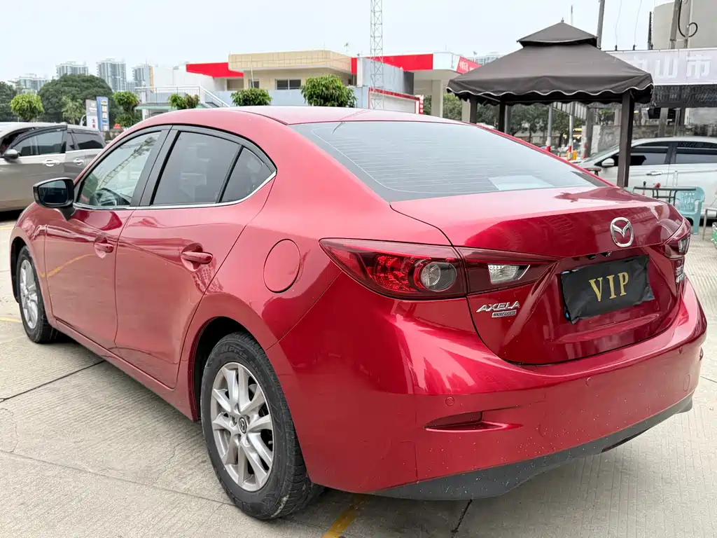 Mazda 3 Axela Sedan 1.5 L Auto Comfort