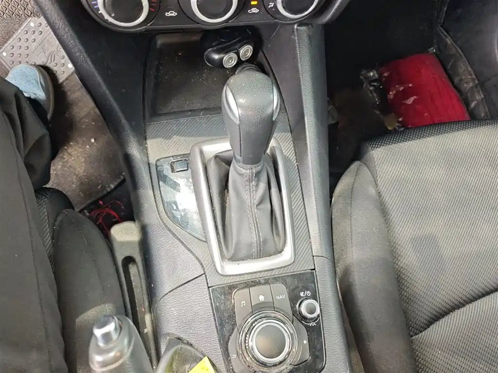 Mazda 3 Axela Sedan 1.5 L Auto Comfort CN-V