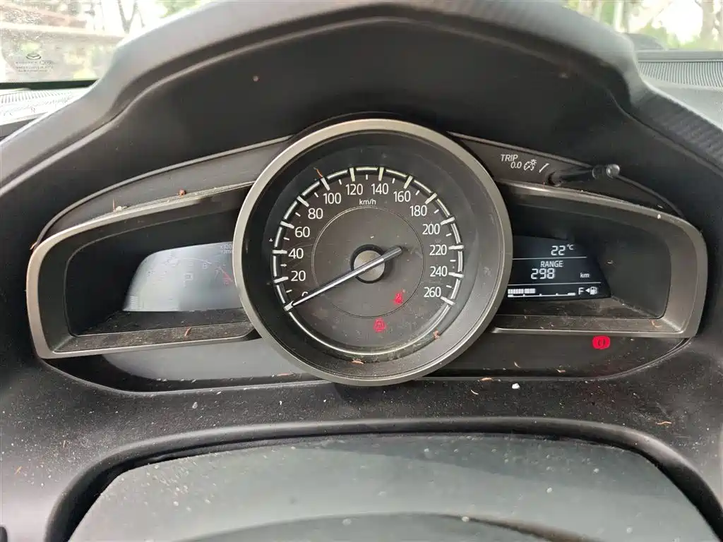 Mazda 3 Axela Sedan 1.5 L Auto Comfort CN-V