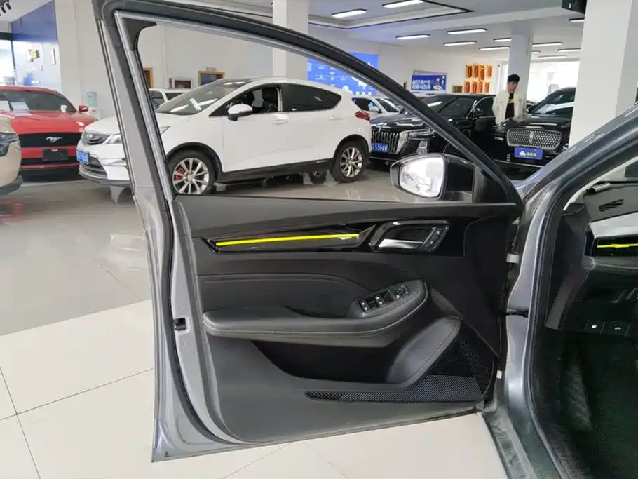 Roewe i5 1.5 L CVT Diamond
